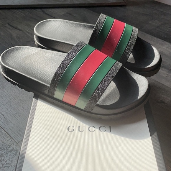 Gucci flipflops - Picture 1 of 3